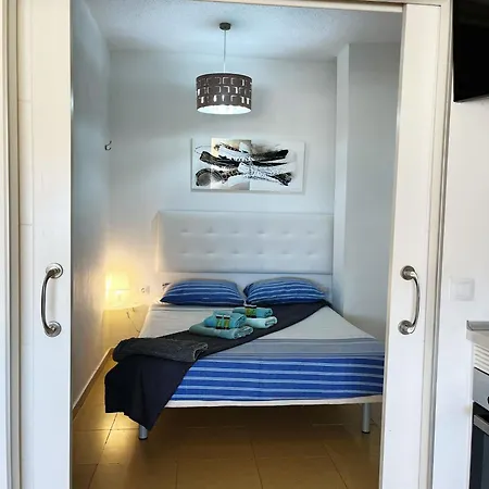 Orlando Complex 85 Sea View * 아데제