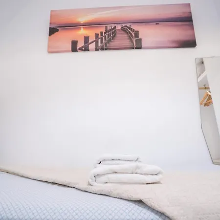 Orlando Complex 85 Sea View * أذيخي